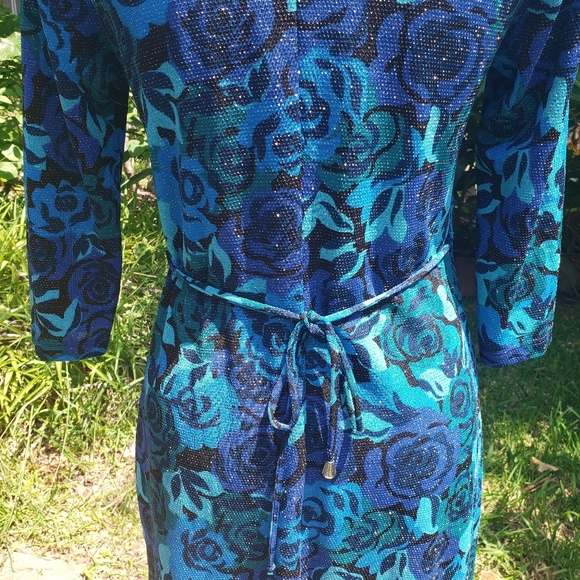 Dress - Picture 3 of 5